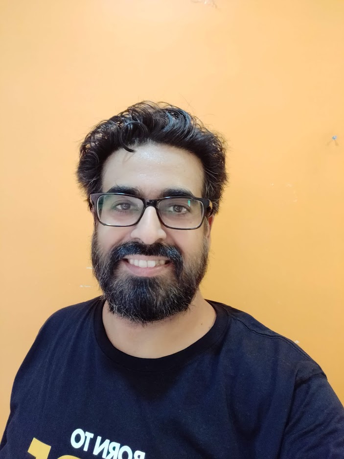 A professional photo of Rupreet Gujral